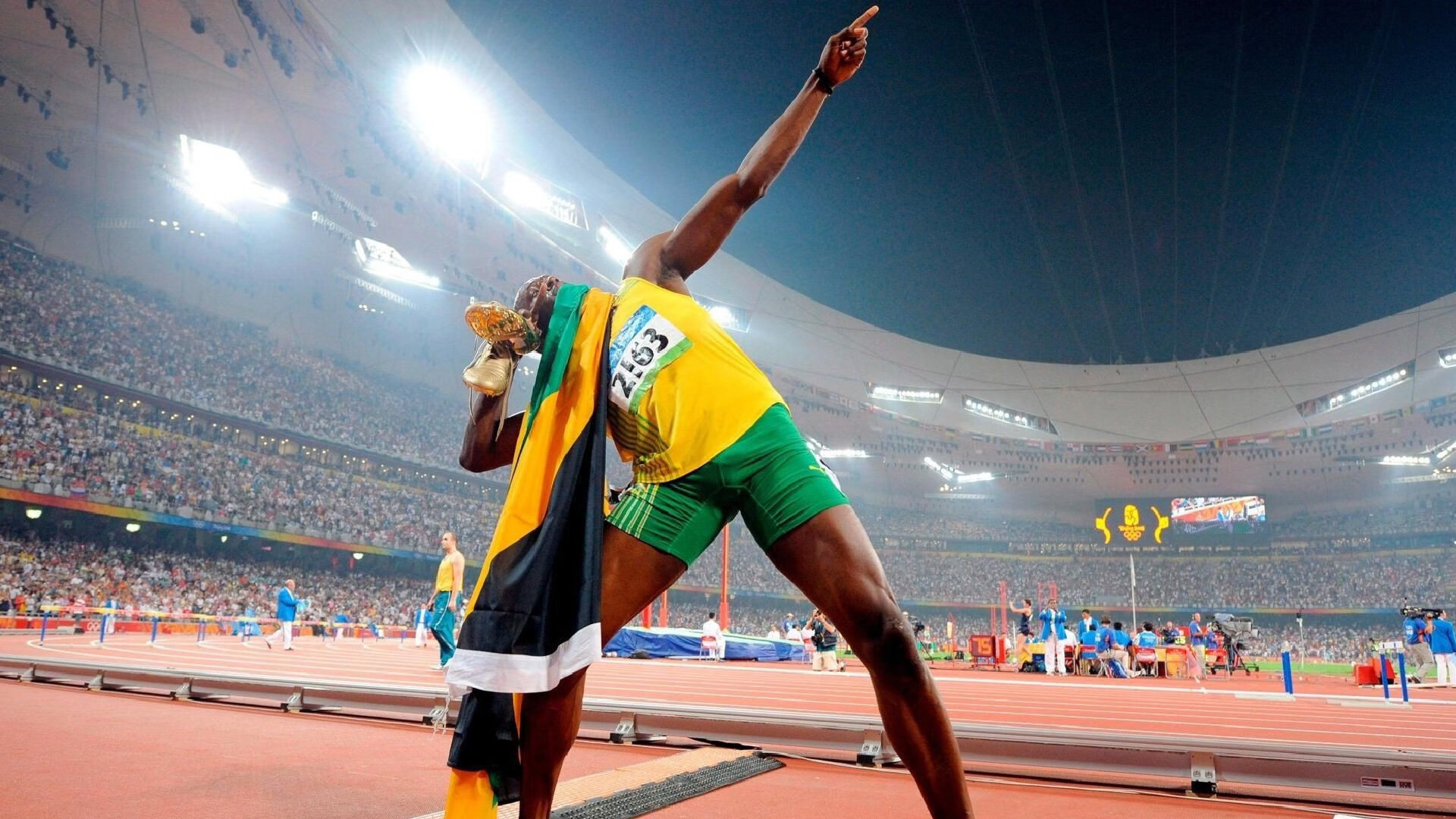 开云真人体育娱乐-欧冠舞台，最具戏剧性的逆转闹剧，欧冠名场面